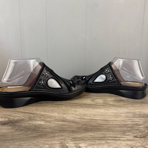 Naot Slip-On Black Leather Embroidered Clogs Slip On Mule Sz 36 - US 5 - Picture 6 of 8